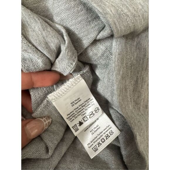 Eddie Bauer gray top - Picture 4 of 7